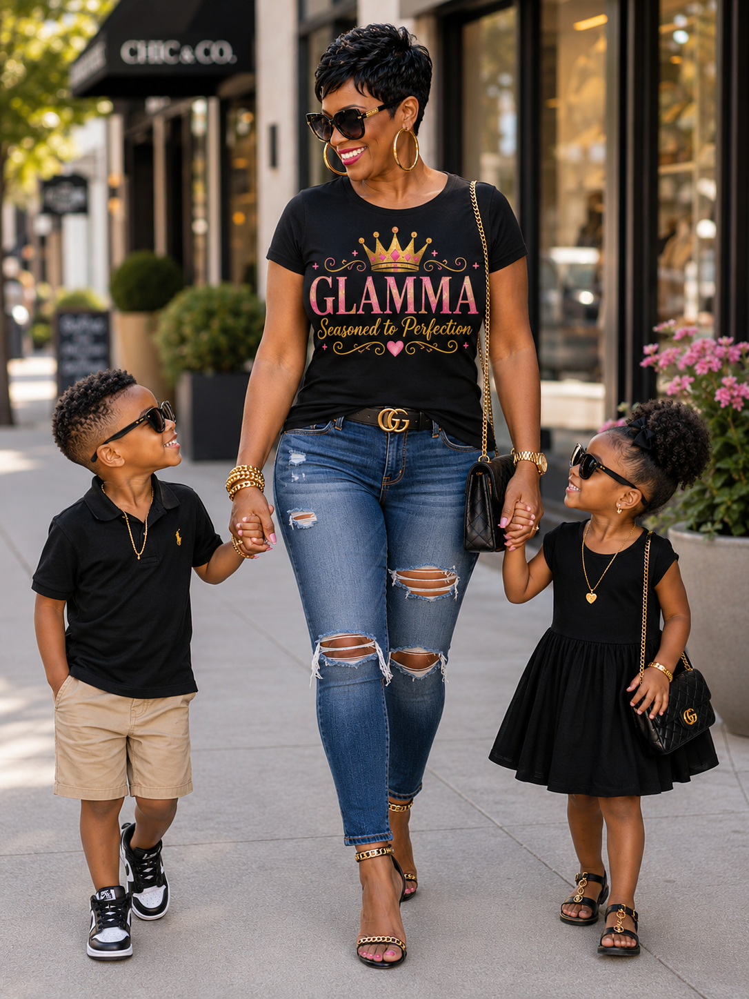 Glamma Queen V-Neck Tee